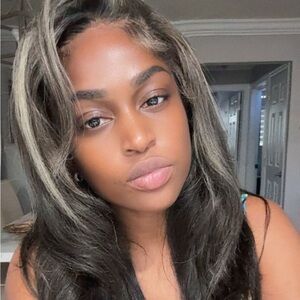 Meet your Posher, Bernondie